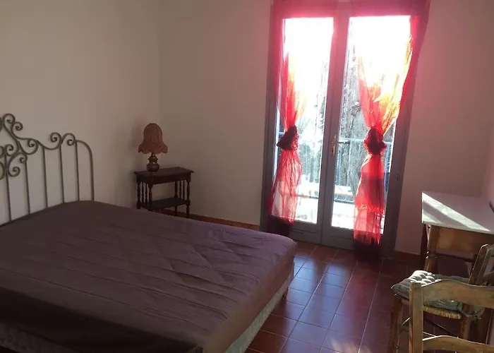 Casa de Férias Fraicheur Et Calme En Montagne 30 Mn De La Porto-Vecchio (Corsica)